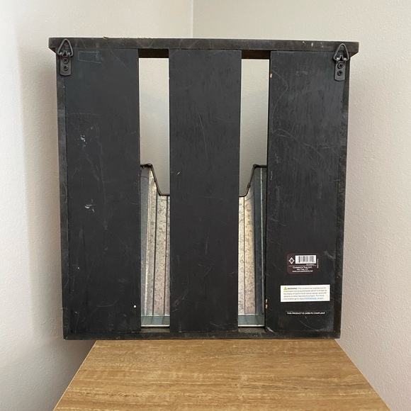 SOLD - Rustic mail holder - Picture 5 of 6